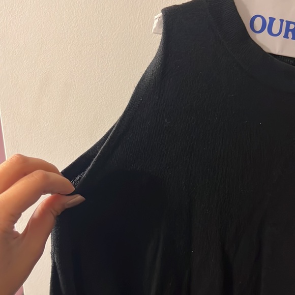 Dark blue sweater - Picture 2 of 2